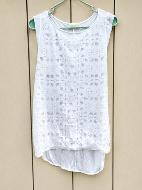 ZARA Collection Top M/L White Laser Cut Eyelet Sleeveless High Low Minimalist